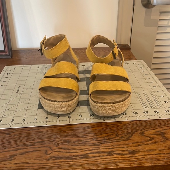 Universal Thread Shoes - Universal Thread yellow platform sandals.